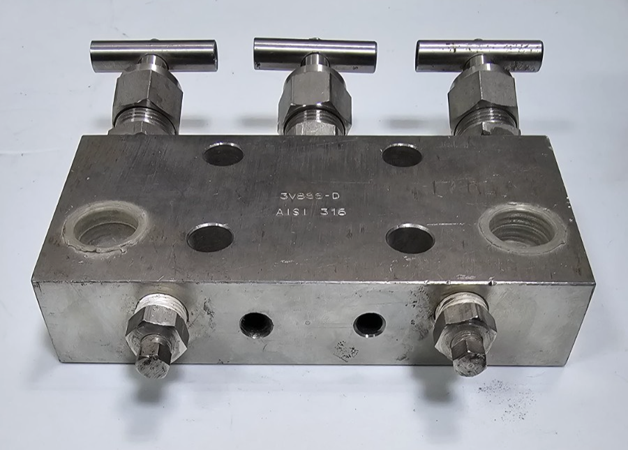 3VBSS 3Valve Manifold – Stainless Steel Block & Bleed Valve3
