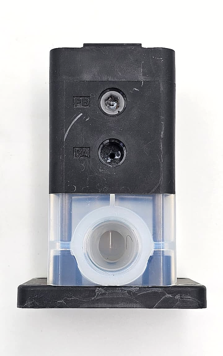 SMC LVA4004C AirOperated Chemical Liquid Valve | Made in Japan3
