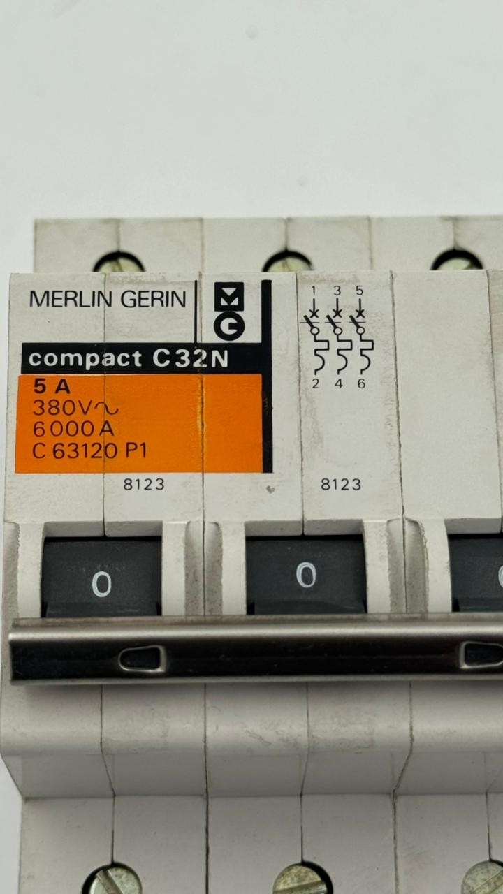 Merlin Gerin Compact C32N | 5A | circuit breaker(1 pcs )2