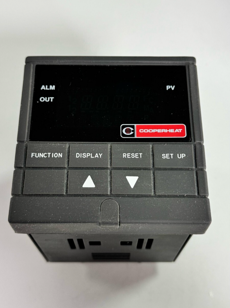 Honeywell UDC2300 MiniPro Temperature/Process Controller0