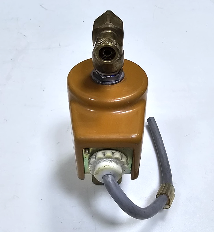 Lucifer Solenoid Valve 135K03 | 230V AC1
