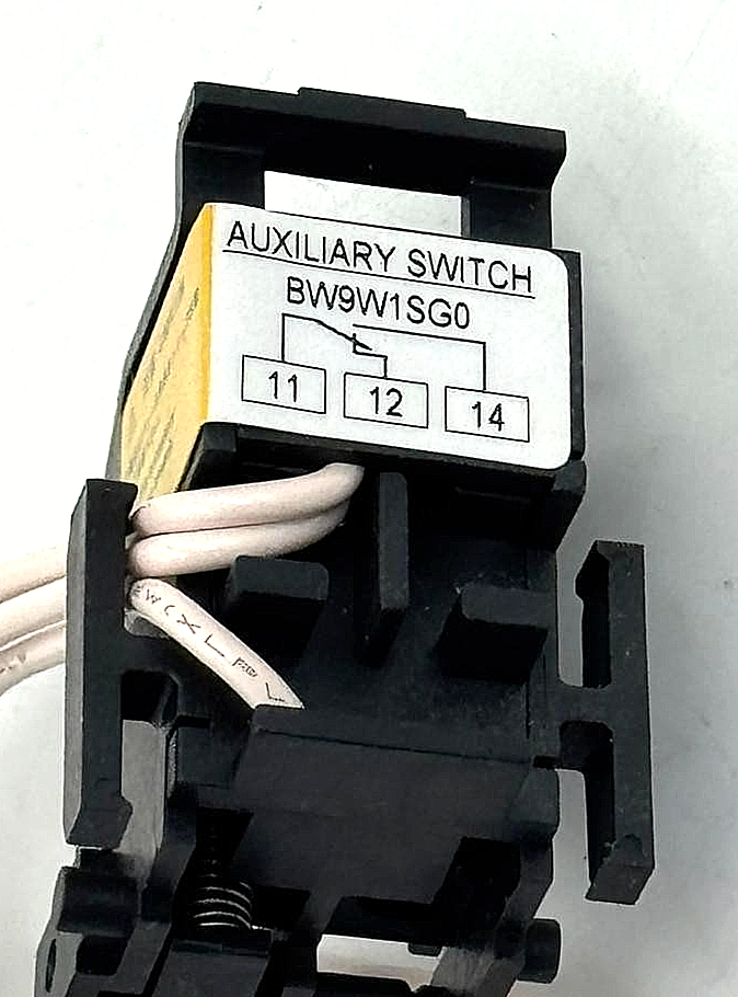 Fuji Electric BW9W1SG0 Auxiliary Switch for Molded Case Circuit Breakers ( 1 pcs3