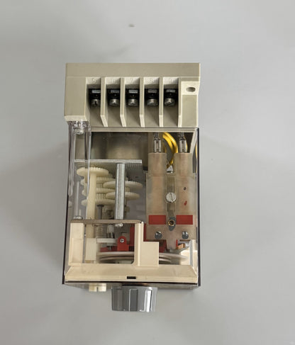 SIEMENS 7PR30 511 Analog Timer Relay – 220V AC, 0.25 to 45 Minutes3