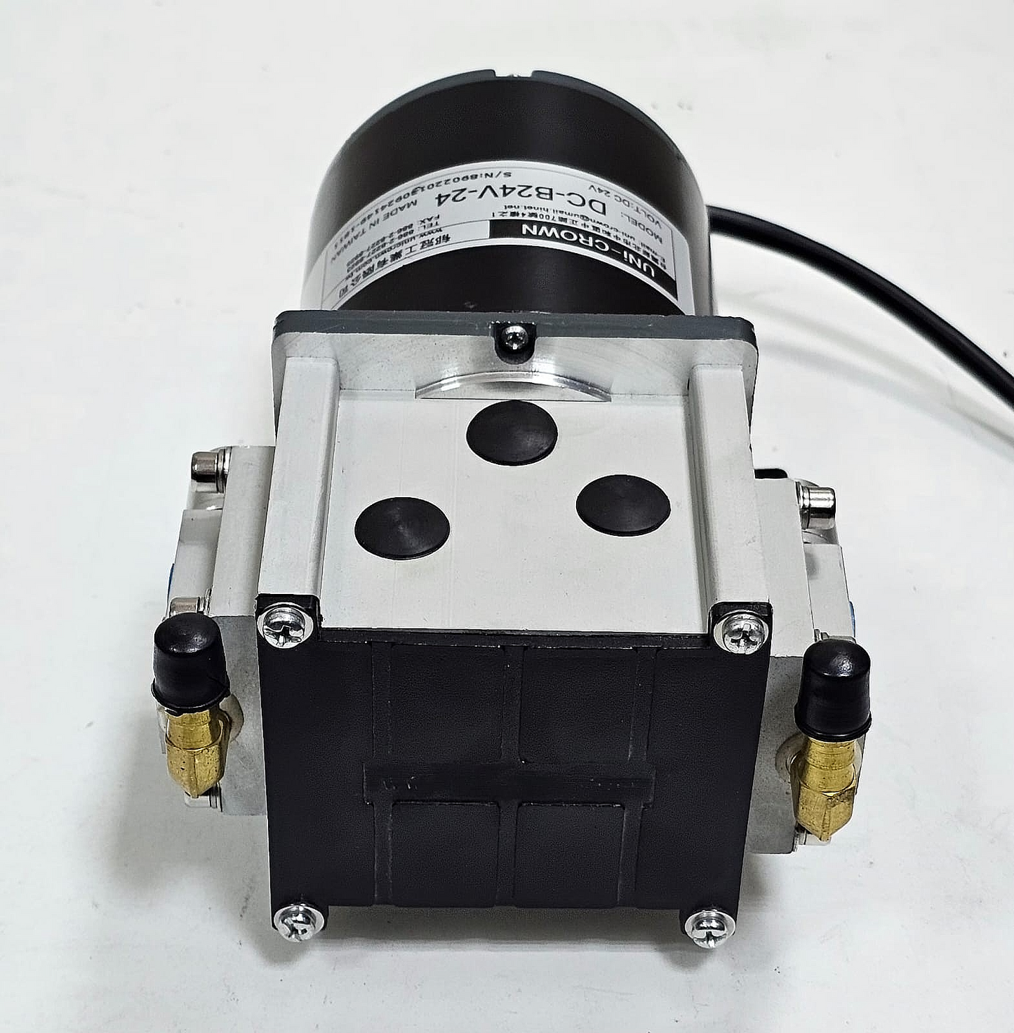 UNICROWN | DCB24V24 Vacuum pump | 24V | Made in Taiwan4