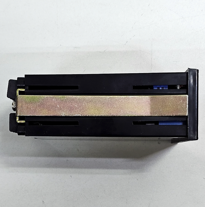 Maxthermo Gitta | WHM33 | Digital Panel Meter | 10A | 600V AC6