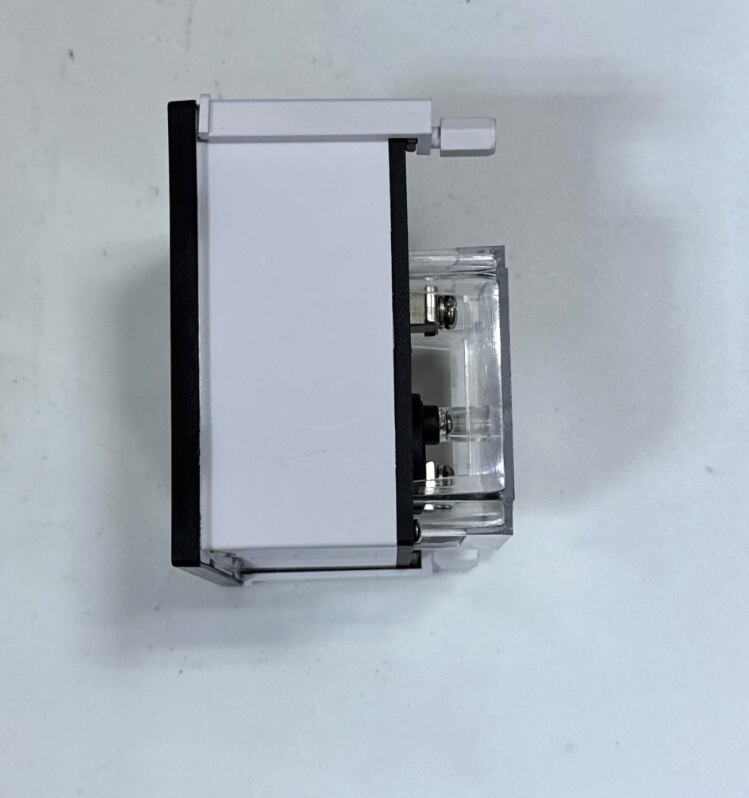 STCO SQ96 Temperature Meter | 1.5 DC 4–20mA | 0–600°C Range | Panel Mount3