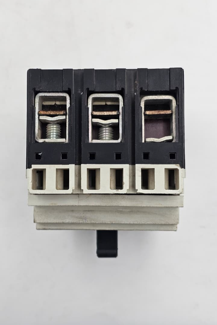 GE Record FD160 | FDN66TD020ED Molded Case Circuit Breaker– Made in Poland5