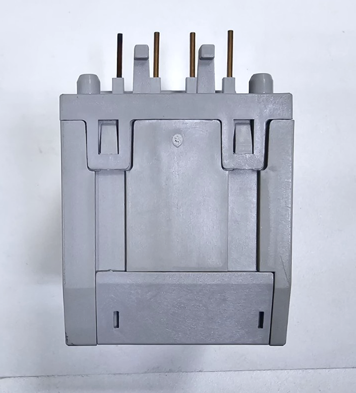 Hyundai UTH12K A2P10S Thermal Overload Relay |1.5 A to 2.1A| 690V, Made in Korea7
