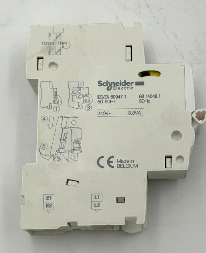 Schneider Electric A9A26969 Auxiliary Contact | 220240V | Made in Belgium1 pcs5