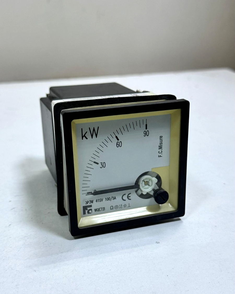 F.C. Misure | WQE721 | Analog Panel Power Meter – 5A Input, 0–90 Scale Range3