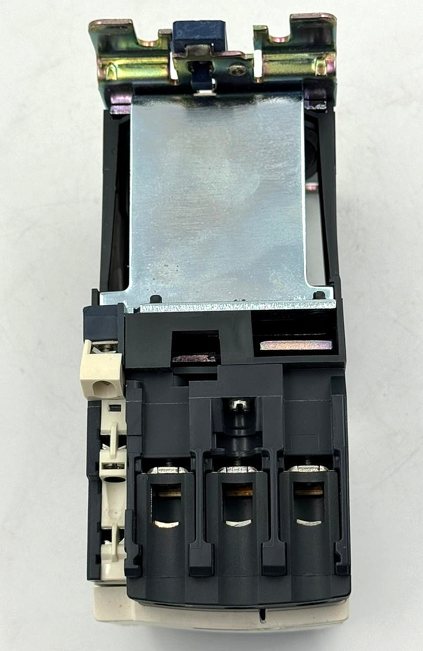 Telemecanique LC1D65BD Contactor | 24V DC Coil | Made in Czech Republic3