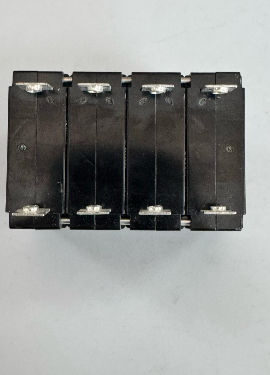 Carling Switch AA48024615381C | Circuit Breaker | 24A | 277V Delay2
