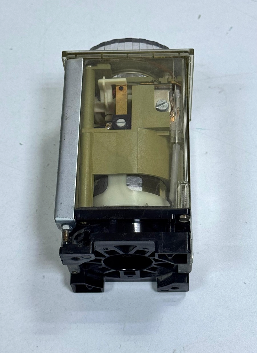 Schleicher Mikroais DZ 12SG Electromechanical Timer Relay, 220V | German Made3