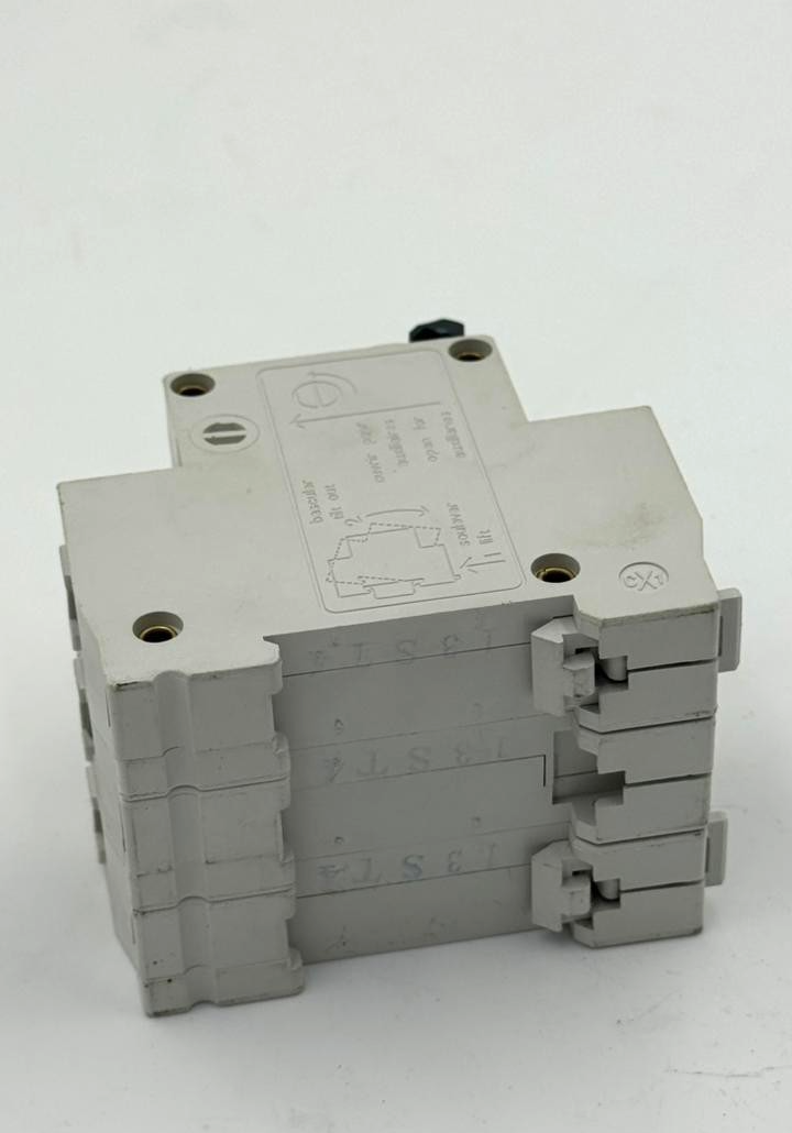 Multi 9 | DZC45N Circuit Breaker | 3A (1 pcs )7