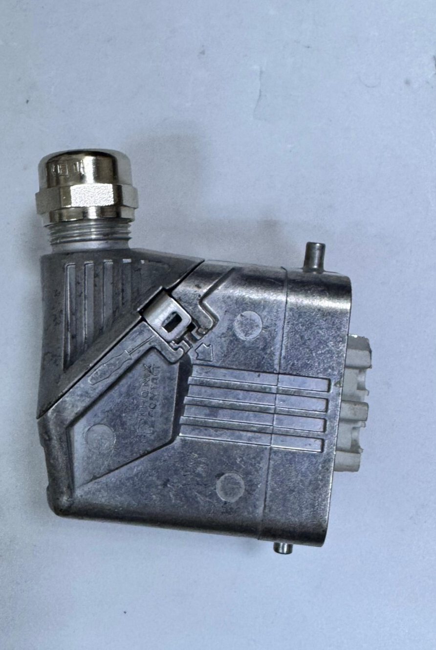 Phoenix Contact HCB 06IPTF HeavyDuty Industrial Connector Insert – 6Pin,4