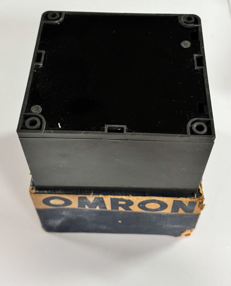 Omron 61FG1 Level Controller Relay | 110/220V | 50/60Hz | 8V Secondary | Vintag0