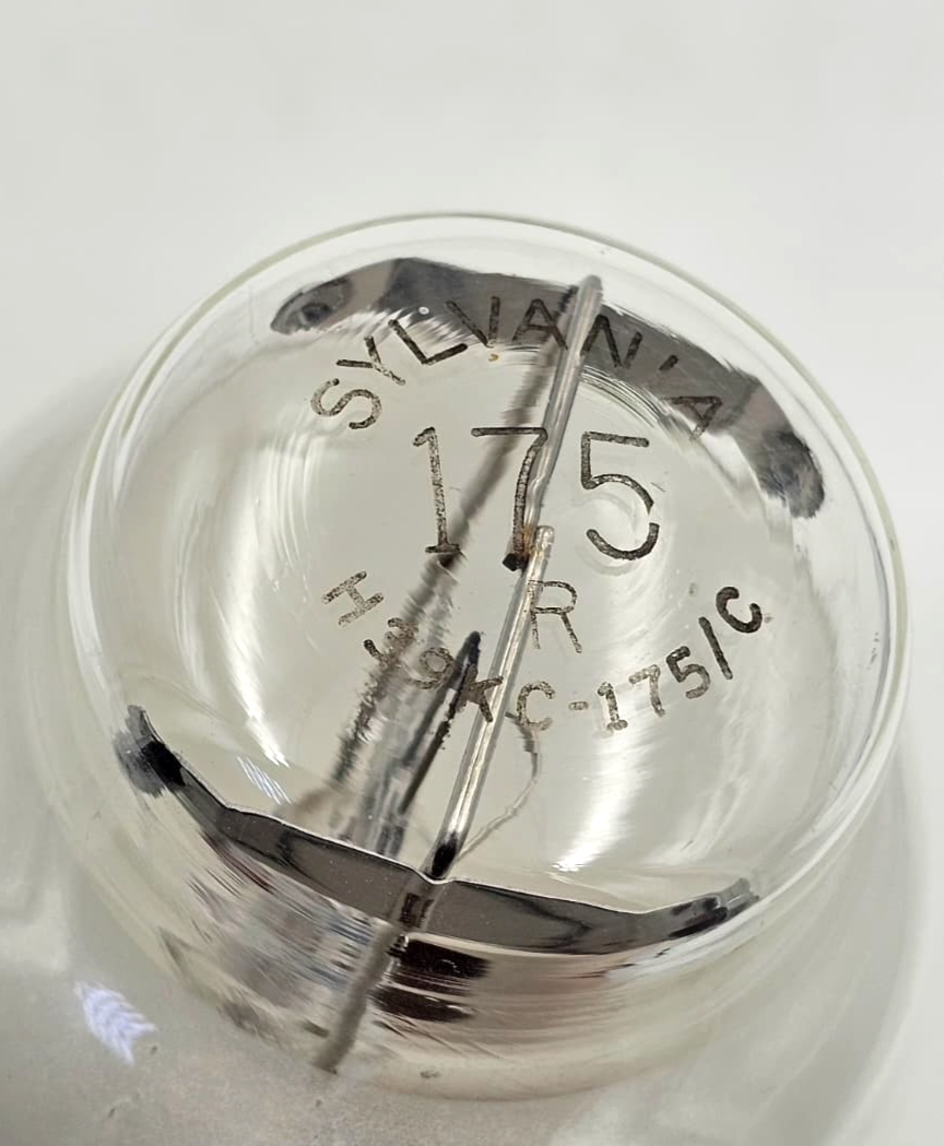 Sylvania | H39KC175/C | 175Watt | Light Bulb1