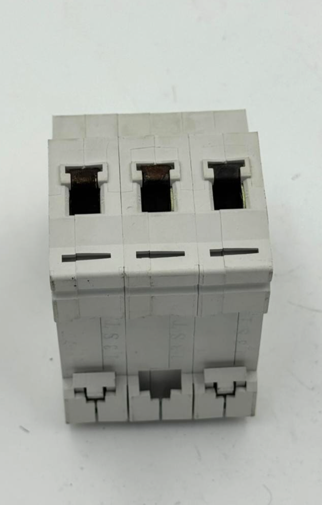 Multi 9 | DZC45N Circuit Breaker | 3A (1 pcs )4