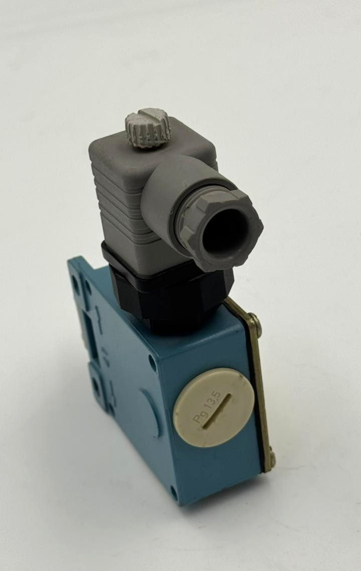 Crouzet | 838400 | Limit Switch | Made in France3