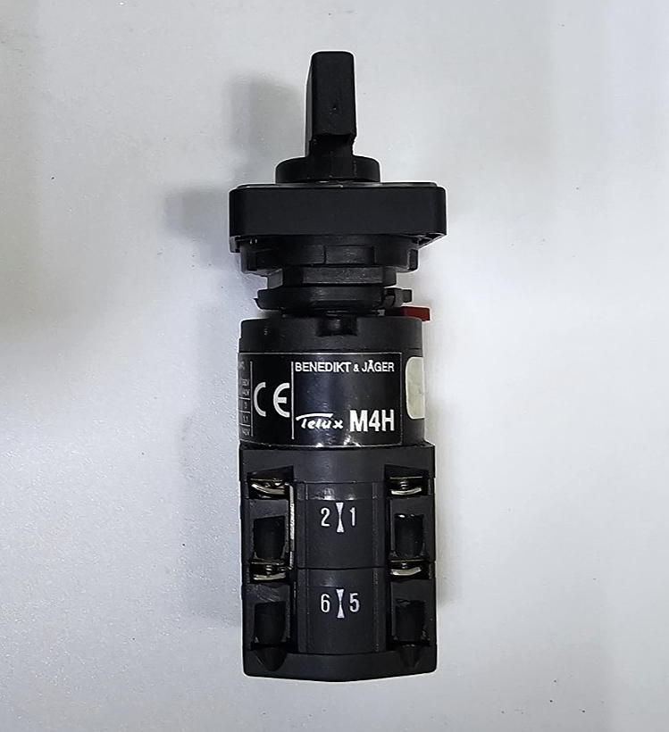 Benedikt & Jager Telux M4H Rotary Cam Switch – 380V | Made in Australia2