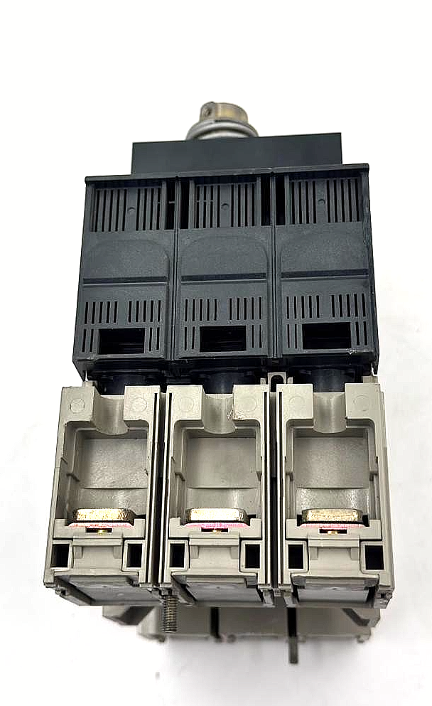 Merlin Gerin Compact NSX 100 160 250 MCCB | 250 A6