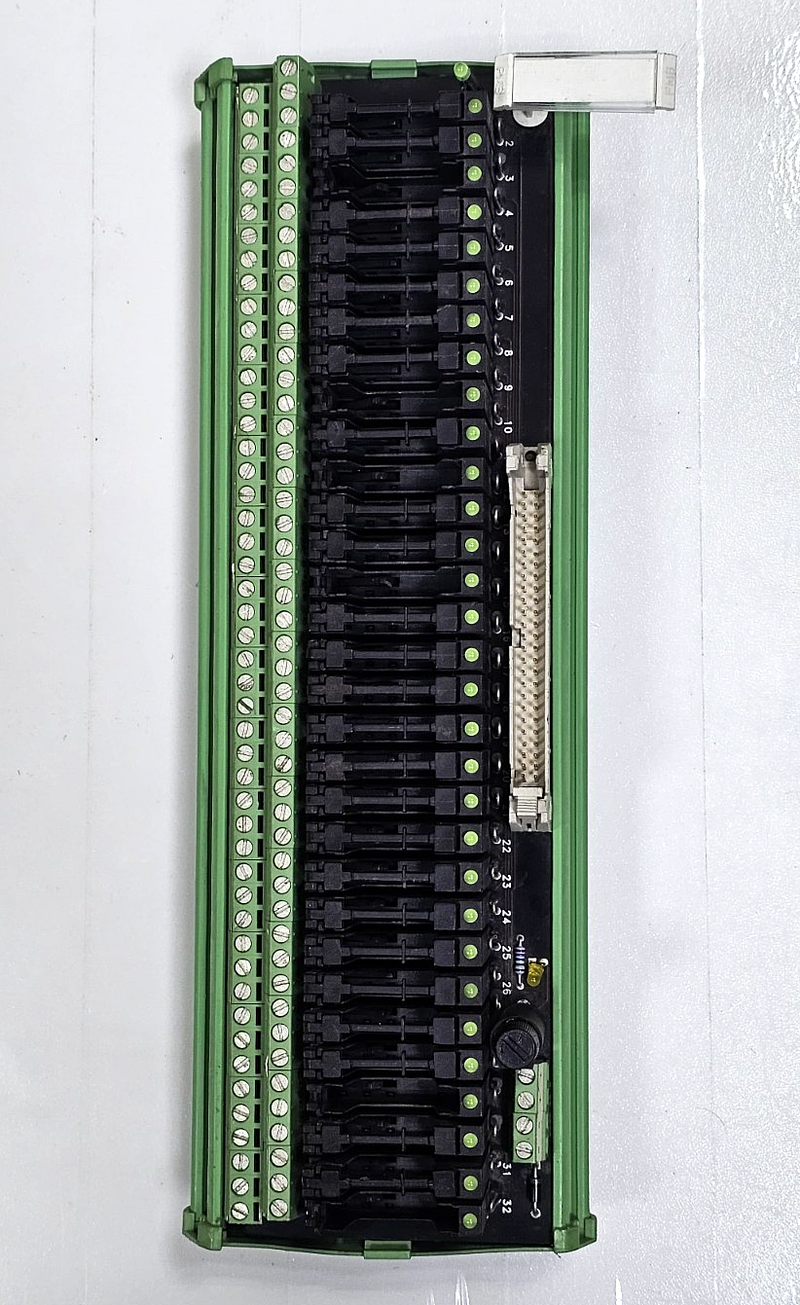 Phoenix Contact UMK32RG24/21/PLC/FSO 4018 Relay Interface Module0