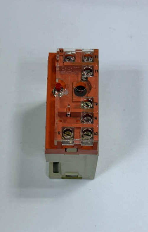BBC Brown Boveri Control Unit C106.02 Control Unit | 6A Ith | 200–250V AC0
