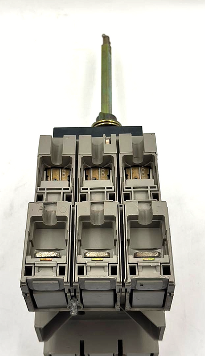 Merlin Gerin NS100-160-250 Circuit Breaker | 250 A 9