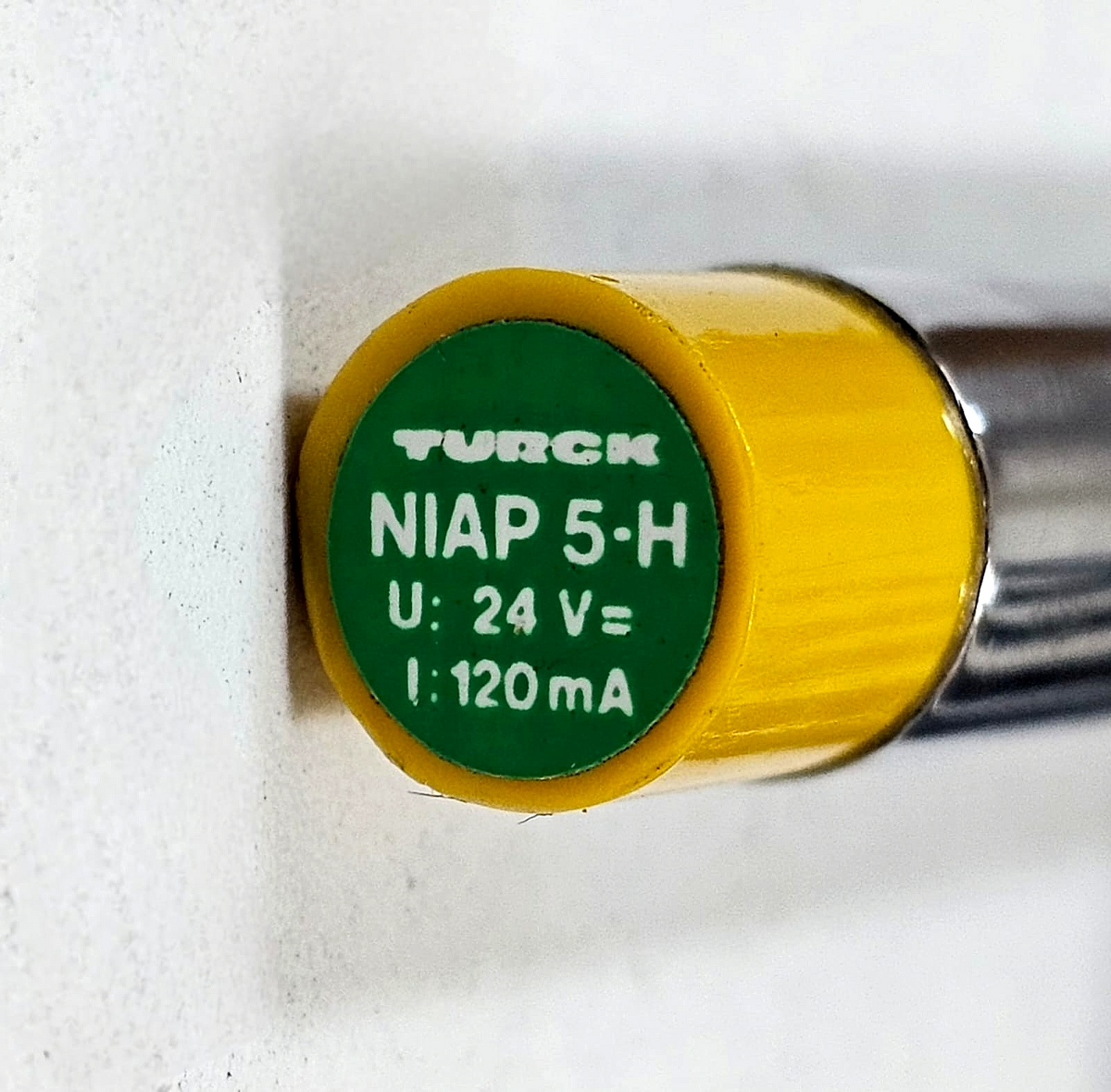 Turck | NIAP 5 H | Inductive Proximity Sensor | 24V , 120 mA1