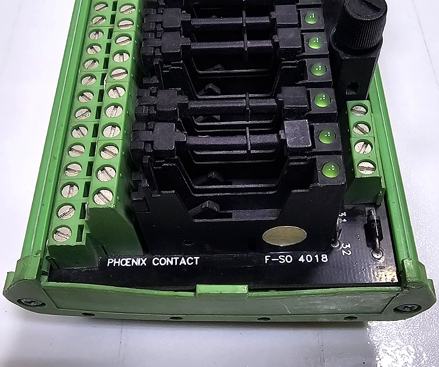 Phoenix Contact UMK32RG24/21/PLC/FSO 4018 Relay Interface Module1