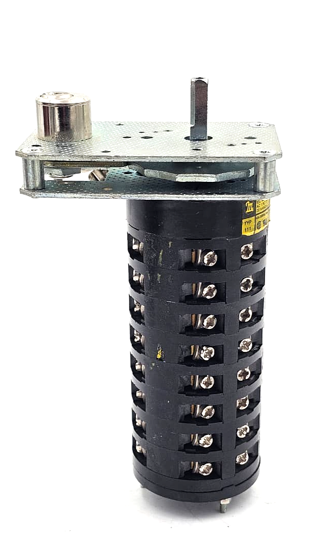 Merz Series 111 Rotary Cam Switch | 25 A1