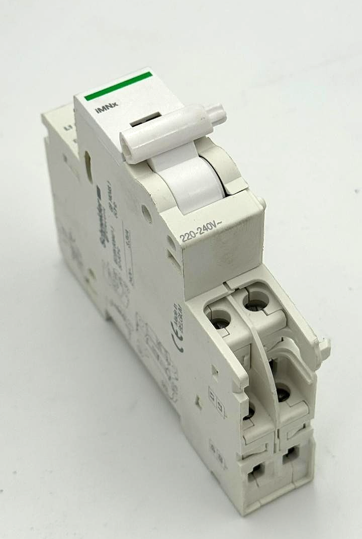 Schneider Electric A9A26969 Auxiliary Contact | 220240V | Made in Belgium1 pcs0