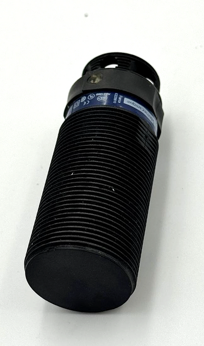 Telemecanique XS4P30MA230B Proximity Sensor | Made in France4