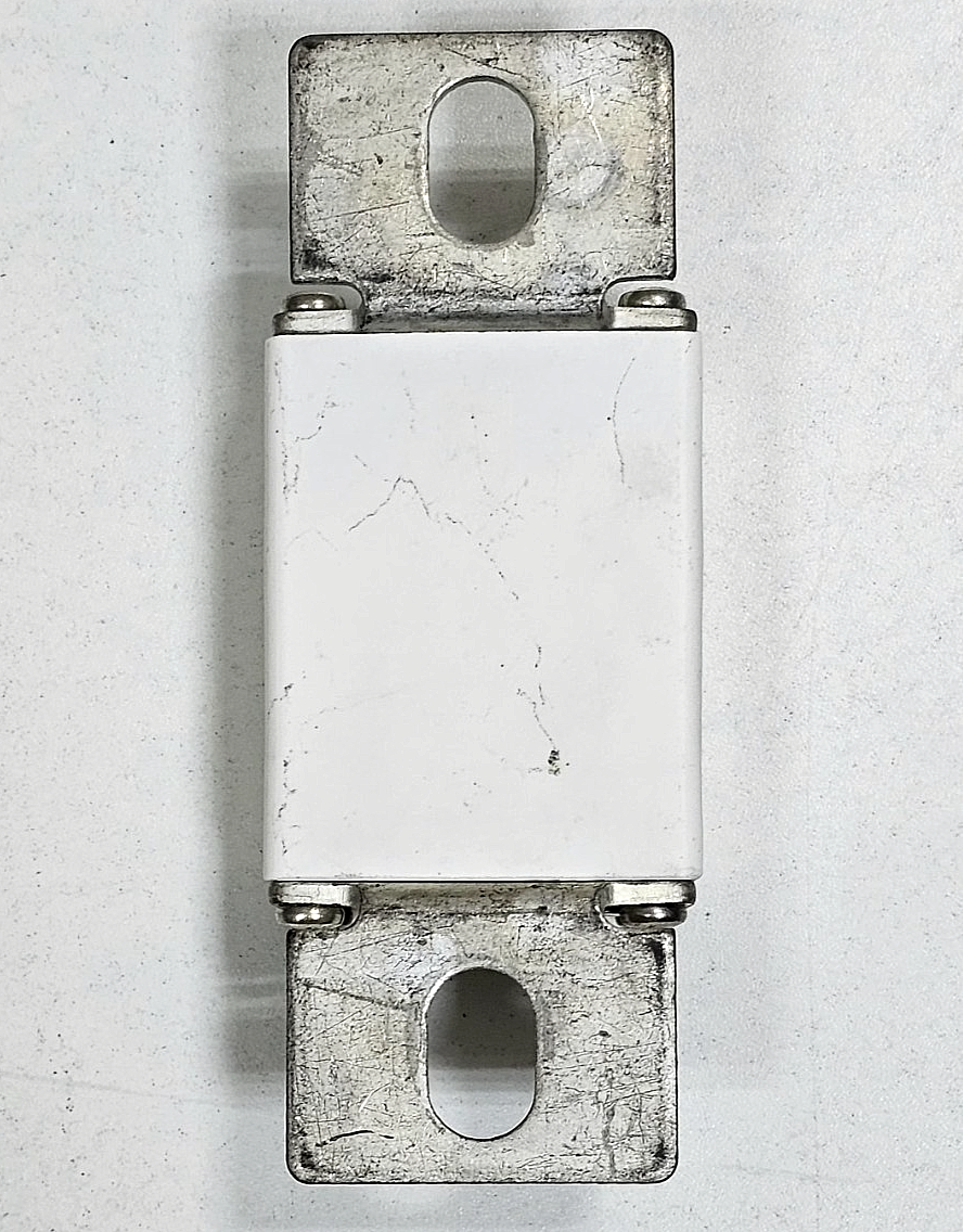 (1 Piece) Eaton Bussmann | 170M1468 | Fuse | 125 A | 700 V | Made In India3