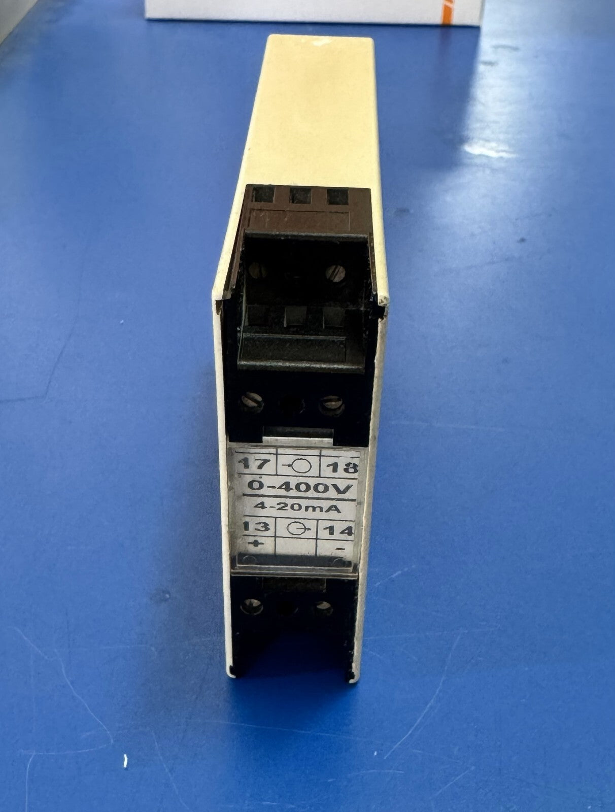 CELSA UWEMU Voltage Transducer – 0400V Input, 420mA Output, 230V AC Supply1