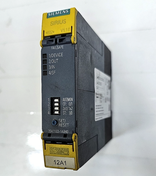 (Sold As Spare Part) Siemens Sirius 3SK11221AB40 Safety Relay | 24V DC0