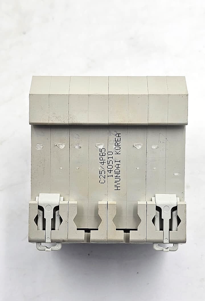 Hyundai HiBD63N | 4Pole | 25A Miniature Circuit Breaker (1 Pcs )6