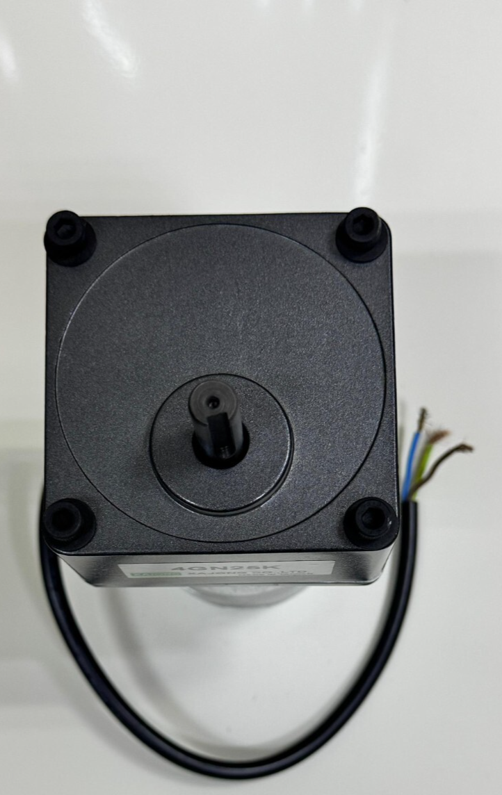 XAJONG 07SGN9032 PM DC Motor – 50W, 90V DC, 3200 RPM, 0.7A, Made in Taiwan2