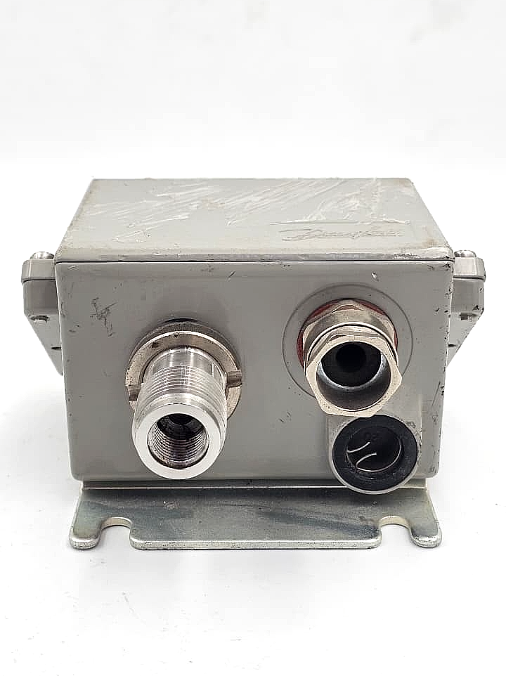 Danfoss EMP2 084G2112 Pressure Transmitter – 025 Bar2