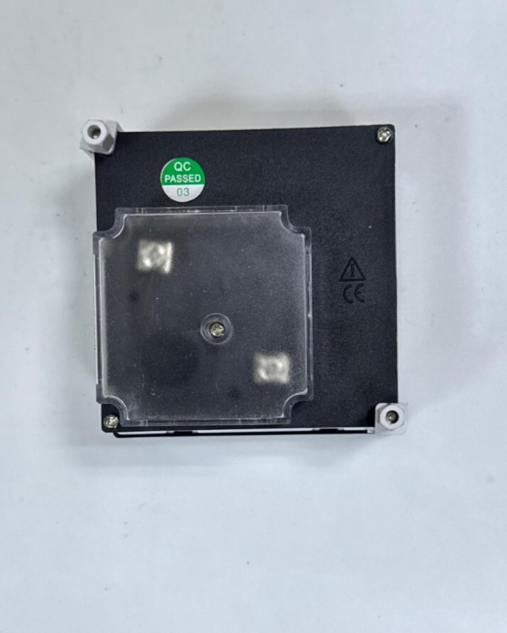 STCO SQ96 Temperature Meter | 1.5 DC 4–20mA | 0–600°C Range | Panel Mount1