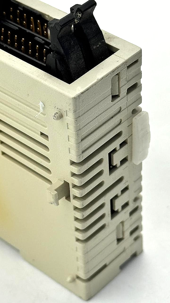Mitsubishi FX2NC32EYT PLC Modular Extension Unit | Made in Jpan ( 1 pcs )6