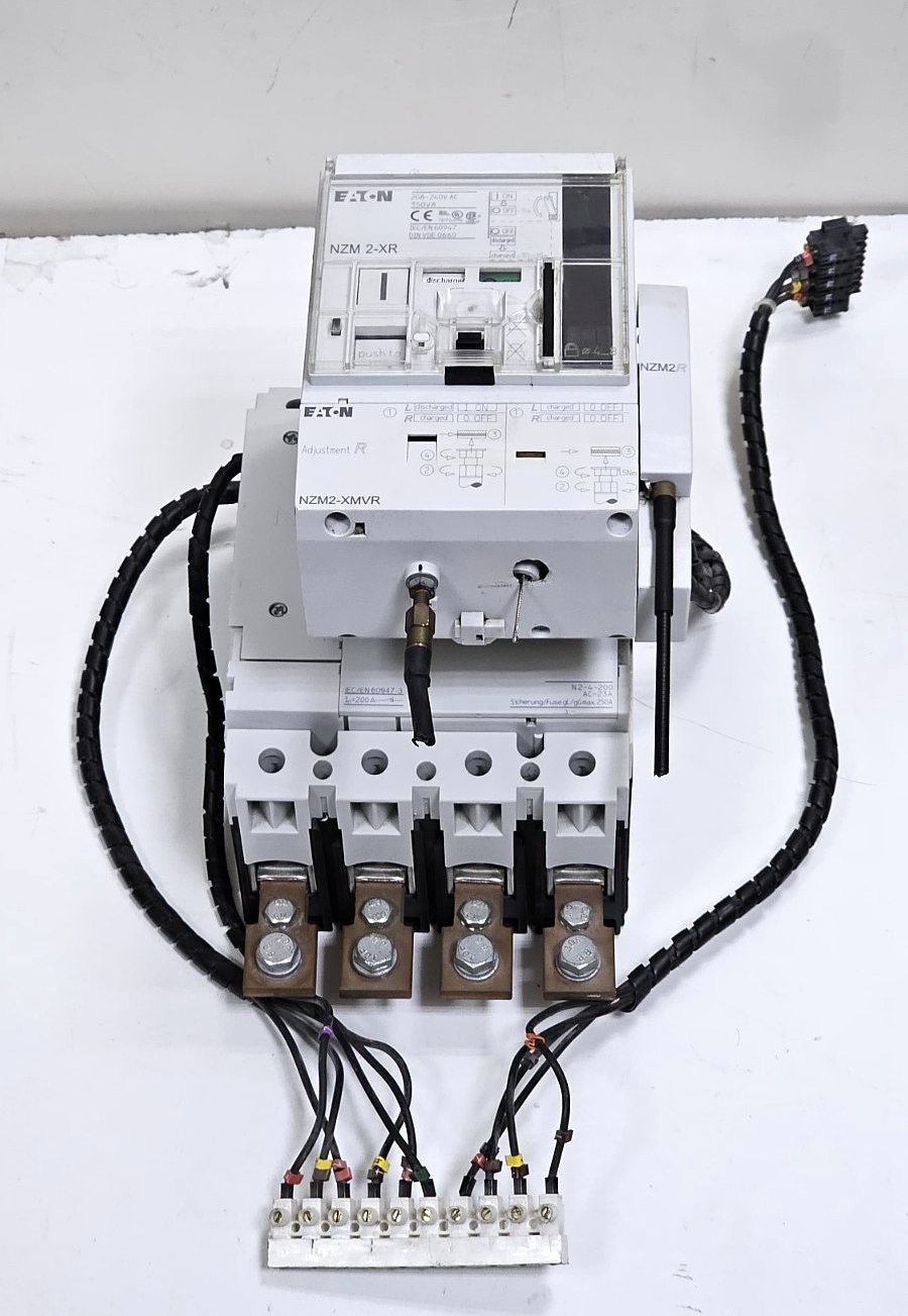 Eaton |  NZM2XR & NZM2XMVR | Molded Case Circuit Breakers | 250A ( 1 piece )1