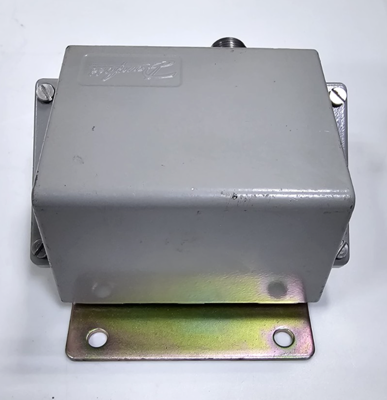Danfoss EMP2 084G2101 Pressure Transmitter – 1–5 Bar Range, Max 35 Bar2