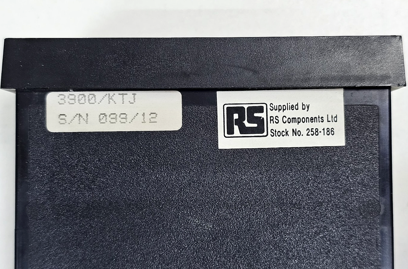Digitron | Model 3900 | Digital Panel Meter / Temperature Controller2