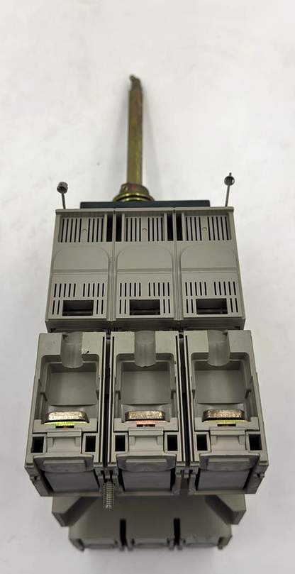 Merlin Gerin NS100-160-250 Circuit Breaker | 100 A 8