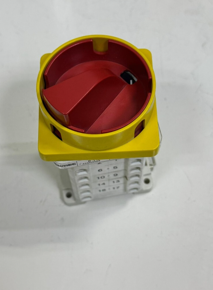 Socomec 42SN4004 Changeover Switch Inverseur – 40A 600VAC0