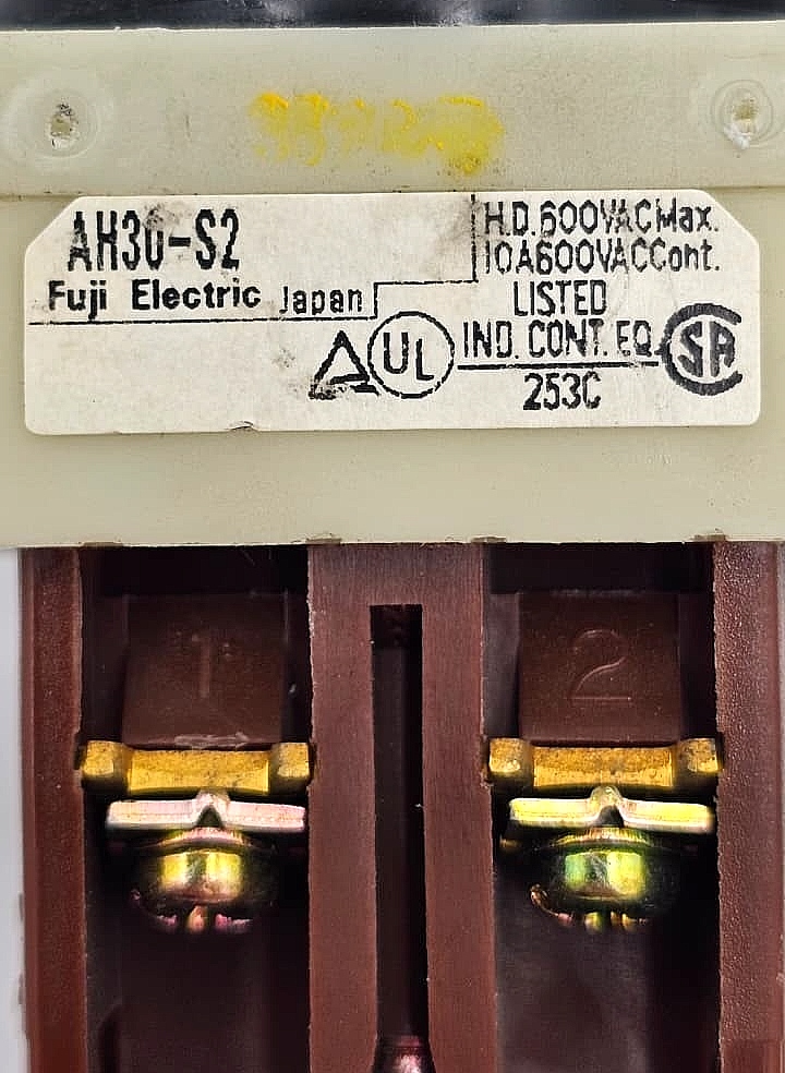 Fuji Electric AH30S2 Industrial Selector Switch3
