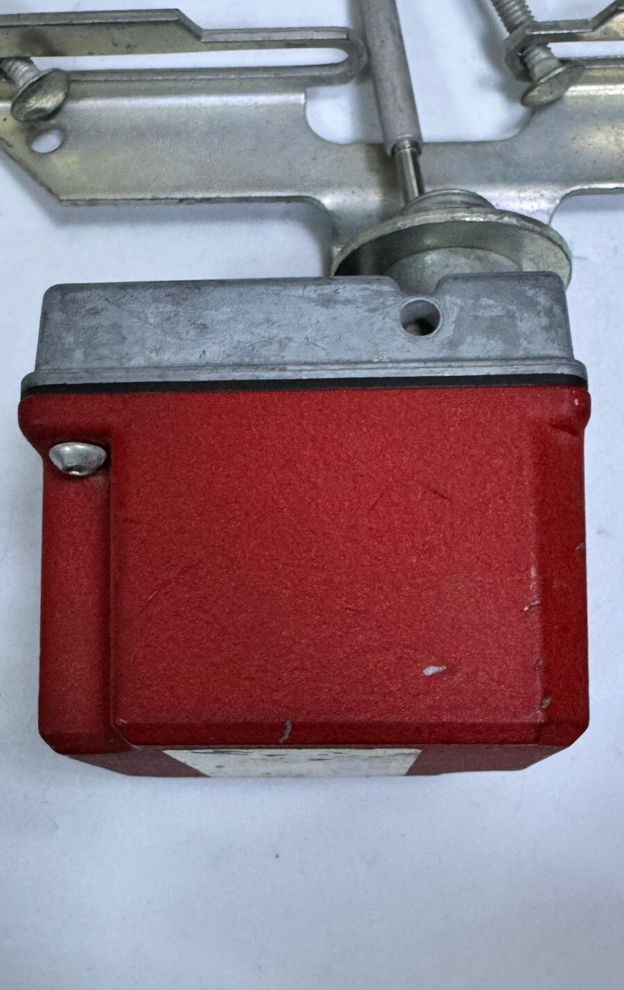 System Sensor OSY2 Supervisory Switch – FM Approved, UL Listed, 125/250VAC, 24VD2