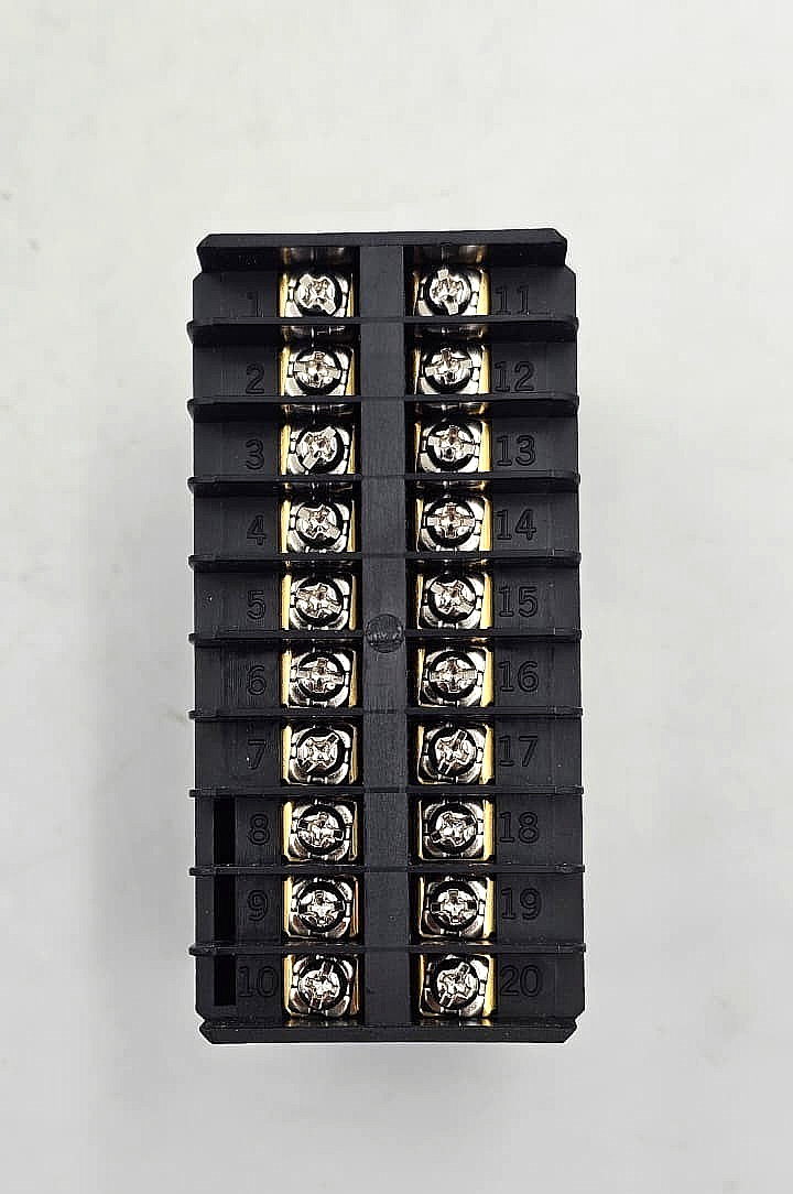 Golink VD2002K4R10AN Temperature Controller | 90265V AC6