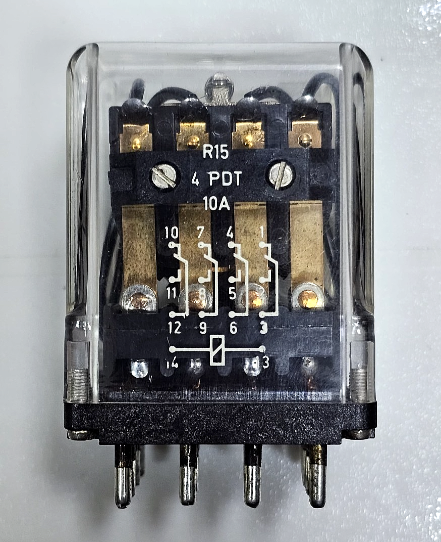 Lumel R15 Relay | 220V 10A | Made in Poland2